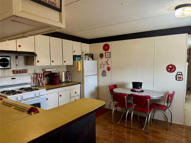 3412 Tahitian Court, Granbury, TX 76048