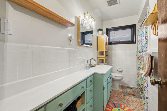 4114 Mckinley Street, Dearborn Heights, MI 48125