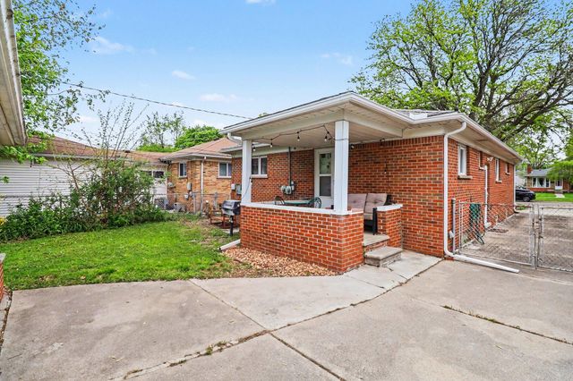 4114 Mckinley Street, Dearborn Heights, MI 48125