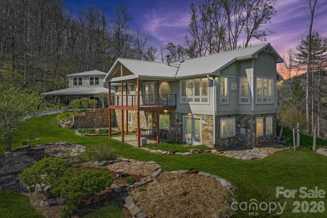 310 Burr Ridge, Marshall, NC 28753