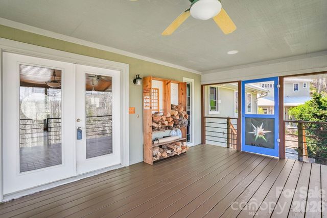 310 Burr Ridge, Marshall, NC 28753