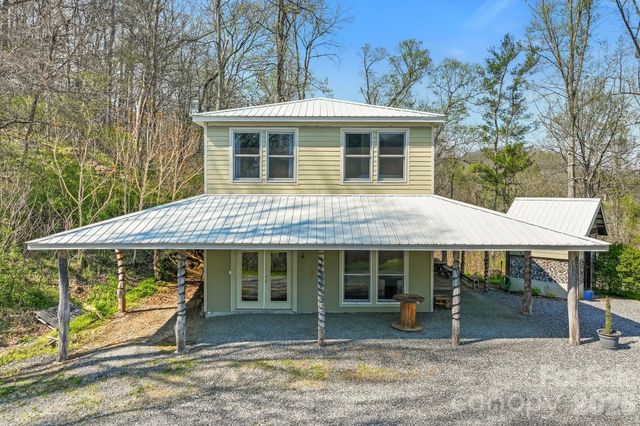310 Burr Ridge, Marshall, NC 28753