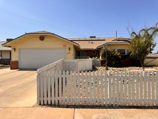 2179 W Della Avenue, Porterville, CA 93257