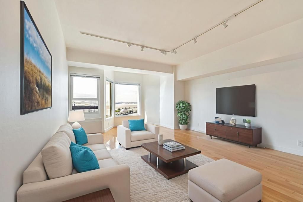 6363 Christie Avenue 2122, Emeryville, CA 94608