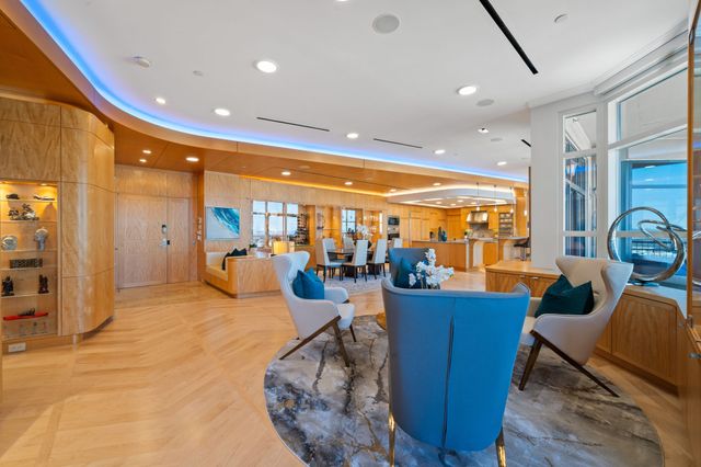 330 Las Colinas Boulevard E 1522, Irving, TX 75039