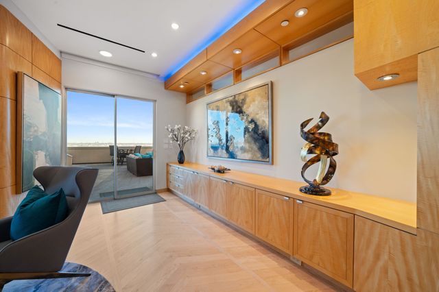 330 Las Colinas Boulevard E 1522, Irving, TX 75039