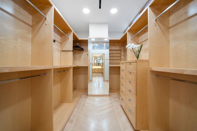 330 Las Colinas Boulevard E 1522, Irving, TX 75039