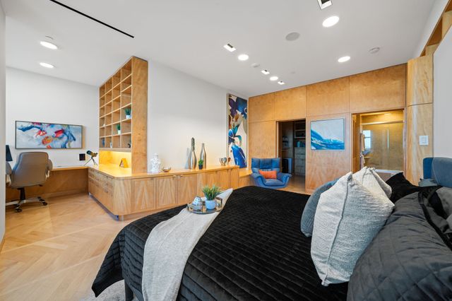 330 Las Colinas Boulevard E 1522, Irving, TX 75039