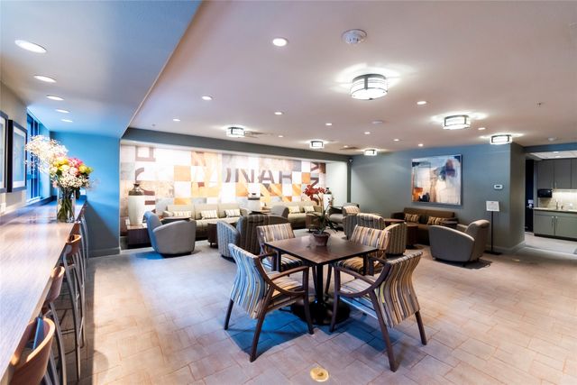 330 Las Colinas Boulevard E 1522, Irving, TX 75039