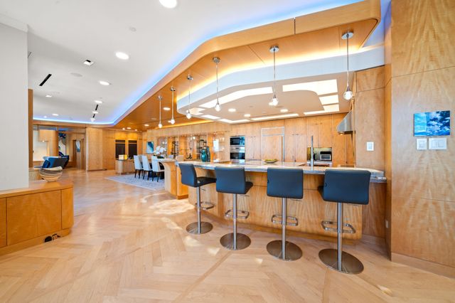 330 Las Colinas Boulevard E 1522, Irving, TX 75039