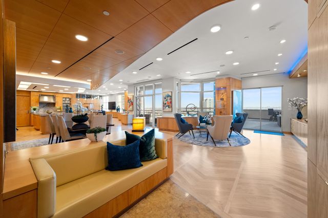 330 Las Colinas Boulevard E 1522, Irving, TX 75039