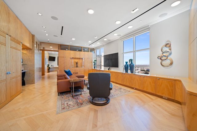 330 Las Colinas Boulevard E 1522, Irving, TX 75039