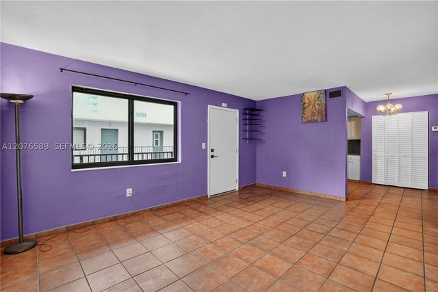 3240 Mary St S308, Miami, FL 33133