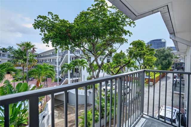 3240 Mary St S308, Miami, FL 33133