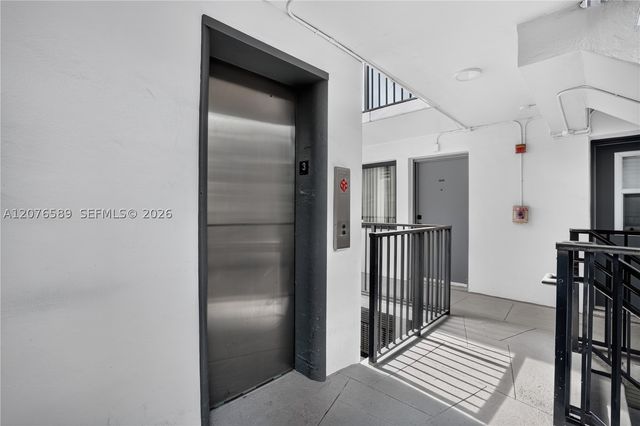 3240 Mary St S308, Miami, FL 33133