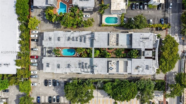 3240 Mary St S308, Miami, FL 33133