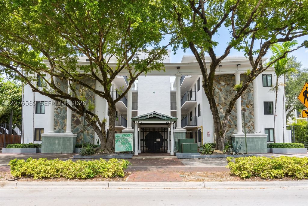 3240 Mary St S308, Miami, FL 33133