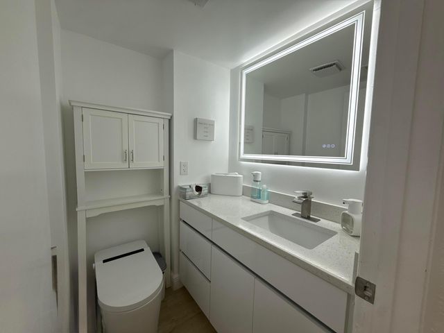 4 Westgate Lane 4c, Boynton Beach, FL 33436