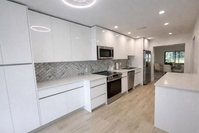 4 Westgate Lane 4c, Boynton Beach, FL 33436
