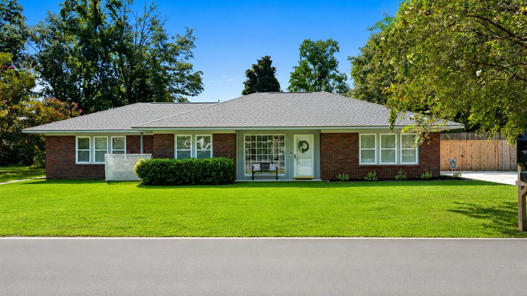 106 Goodwin Street, Moncks Corner, SC 29461