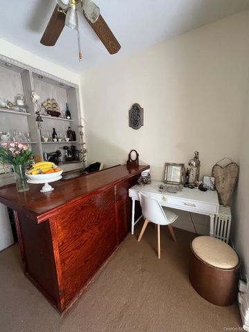 6556 Myrtle Avenue, Glendale, NY 11385