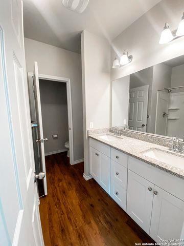 6802 Freedom Hills, San Antonio, TX 78242