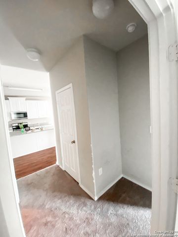 6802 Freedom Hills, San Antonio, TX 78242