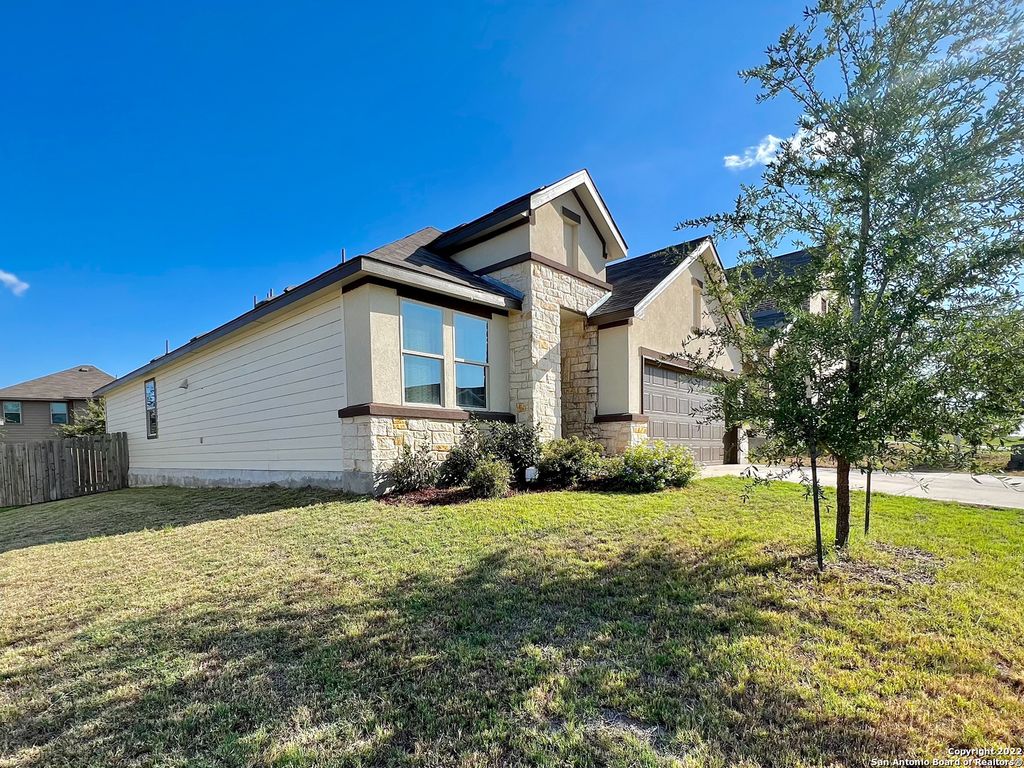 6802 Freedom Hills, San Antonio, TX 78242