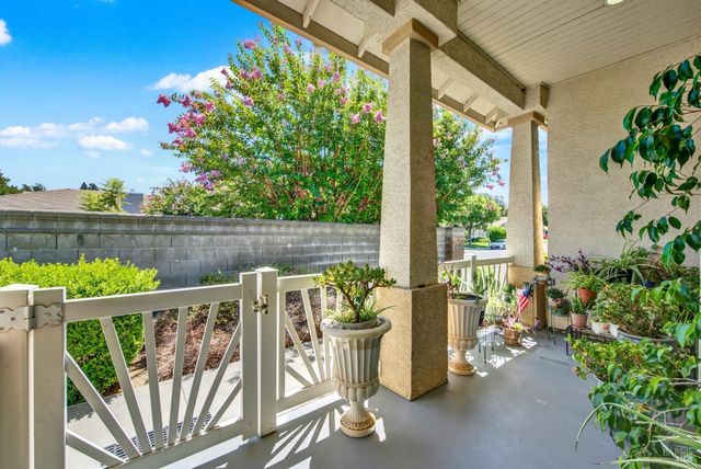 401 Marvin Gardens Dr, Vacaville, CA 95687