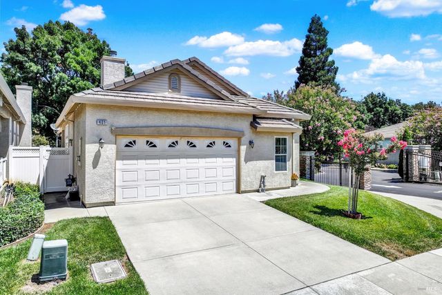 401 Marvin Gardens Dr, Vacaville, CA 95687