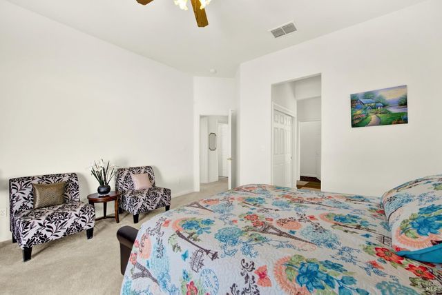 401 Marvin Gardens Dr, Vacaville, CA 95687