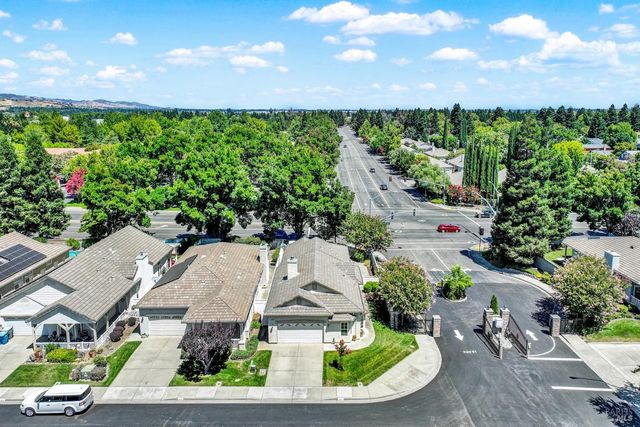 401 Marvin Gardens Dr, Vacaville, CA 95687