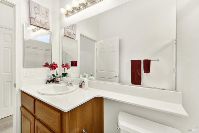 401 Marvin Gardens Dr, Vacaville, CA 95687