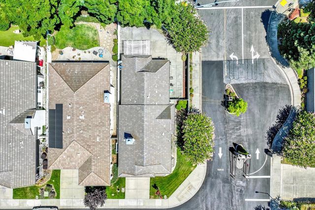 401 Marvin Gardens Dr, Vacaville, CA 95687