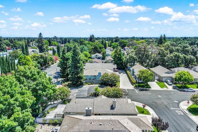401 Marvin Gardens Dr, Vacaville, CA 95687