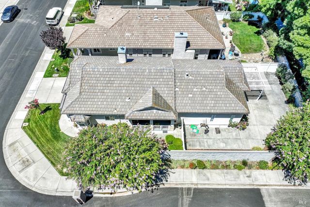 401 Marvin Gardens Dr, Vacaville, CA 95687
