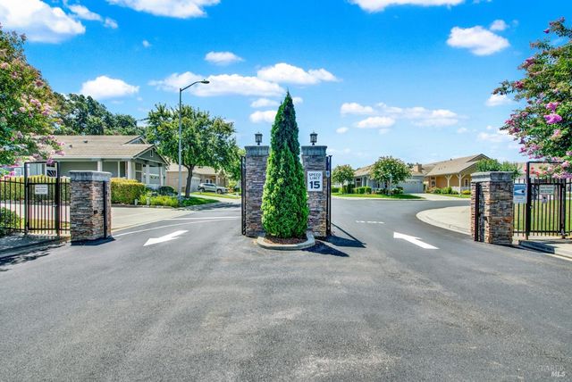401 Marvin Gardens Dr, Vacaville, CA 95687