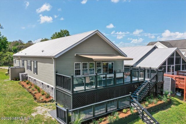292 MAXWELL Drive, Welaka, FL 32193