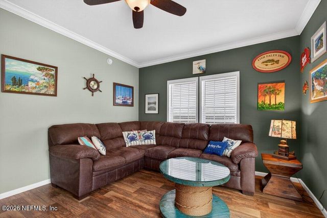 292 MAXWELL Drive, Welaka, FL 32193