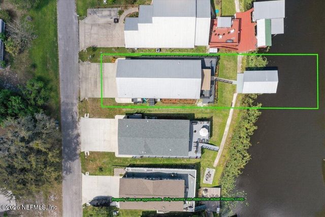 292 MAXWELL Drive, Welaka, FL 32193