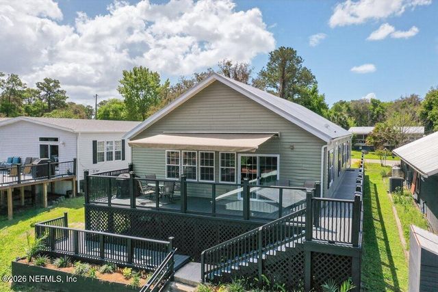 292 MAXWELL Drive, Welaka, FL 32193