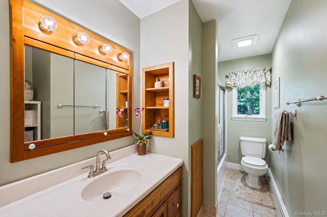 47 Fox Lane, Shoreham, NY 11786
