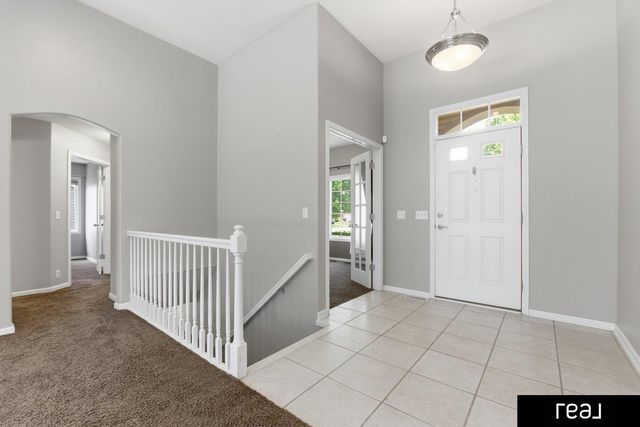 20779 hemlock Street, Elkhorn, NE 68022