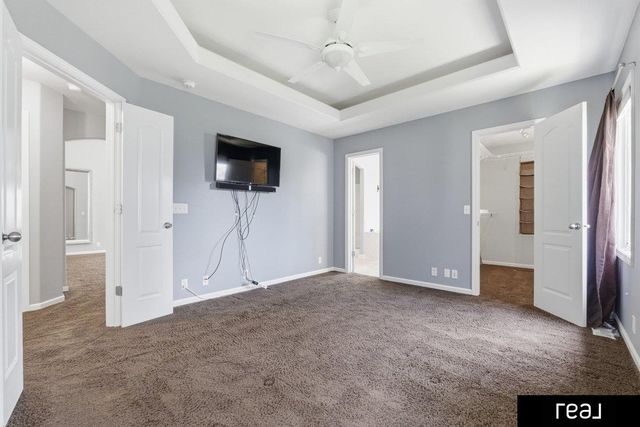 20779 hemlock Street, Elkhorn, NE 68022
