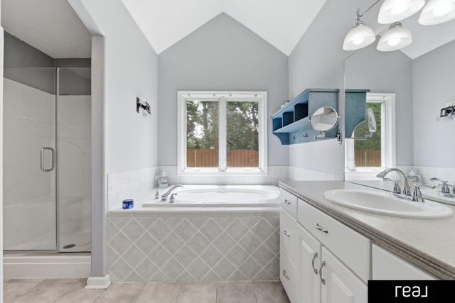 20779 hemlock Street, Elkhorn, NE 68022