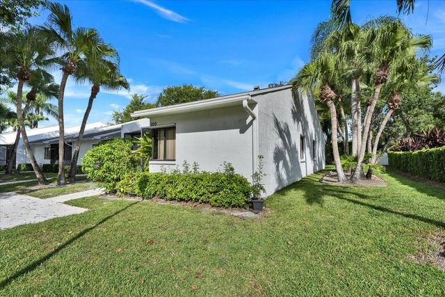 100 Sunshine Boulevard, Royal Palm Beach, FL 33411