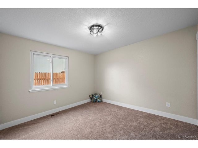 5730 W 74th Ave, Arvada, CO 80003