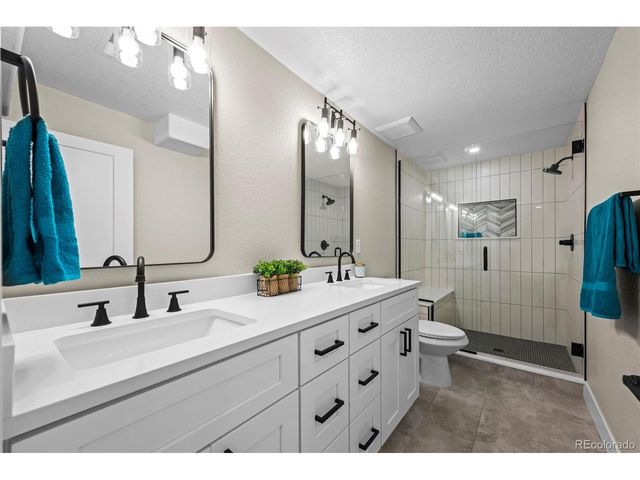 5730 W 74th Ave, Arvada, CO 80003