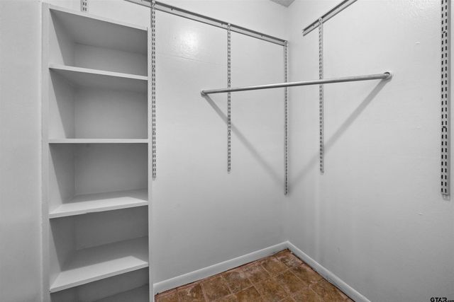 4715 Edinburgh, Tyler, TX 75703