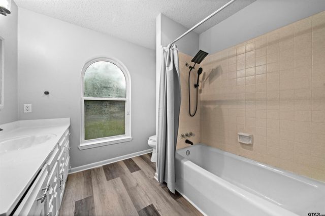 4715 Edinburgh, Tyler, TX 75703